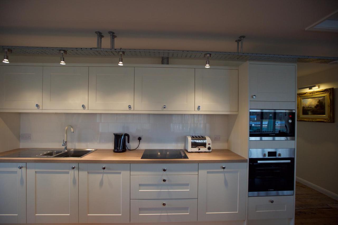 Spacious Apartment With Roof Terrace, Near The Waterfront, Ipswich Exterior photo